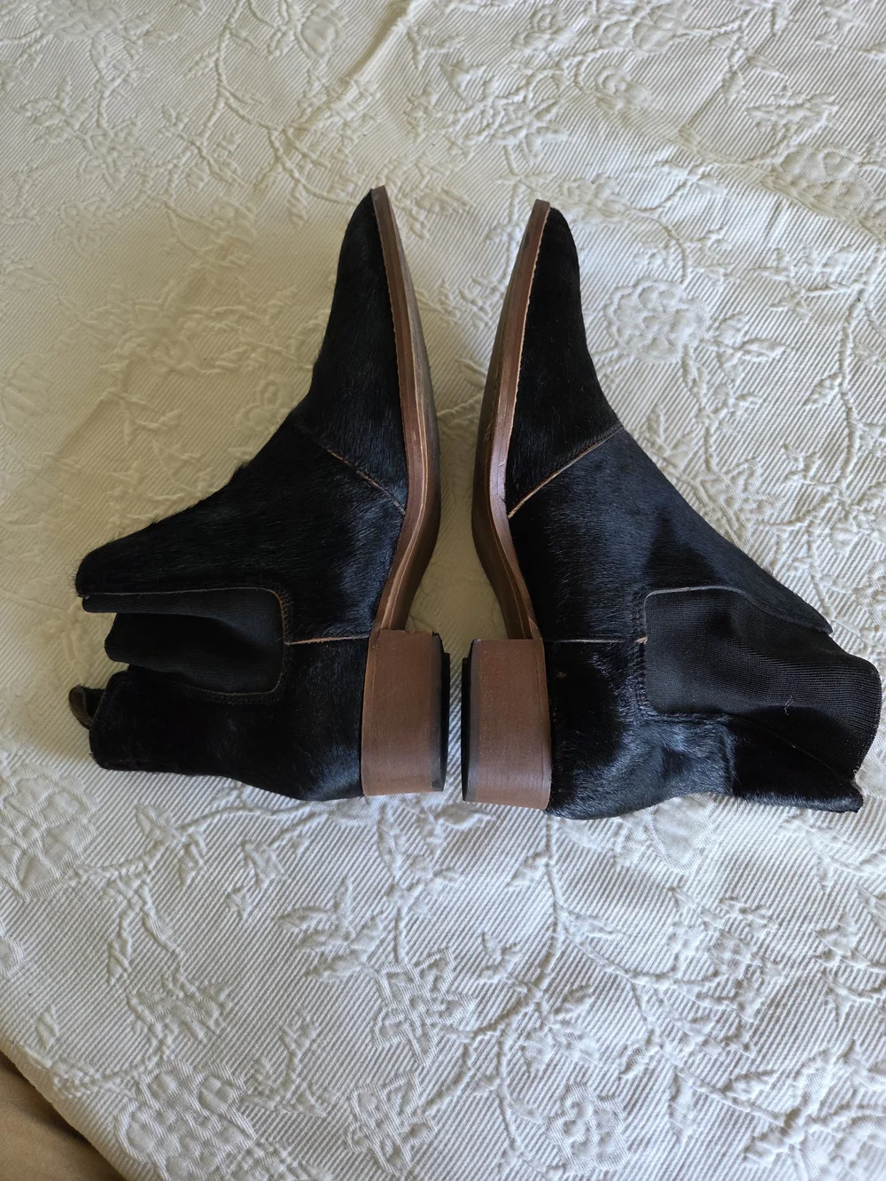 Steve Madden | Black Chelsea Ankle Boots